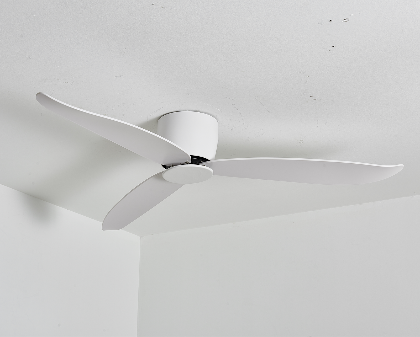 36 42 52 tommers takvifte uten lys likestrømsmotor + fjernkontroll kjølevifter lampe lav gulv takvifte hvit svart farge vifte: 350w / Hvit