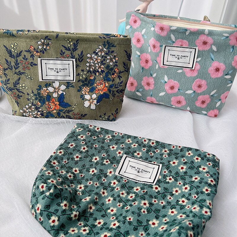 Flowers Print Cosmetic Bag Corduroy Washing Bag Large Capacity Women Travel Cosmetic Pouch Make Up Storage Bags