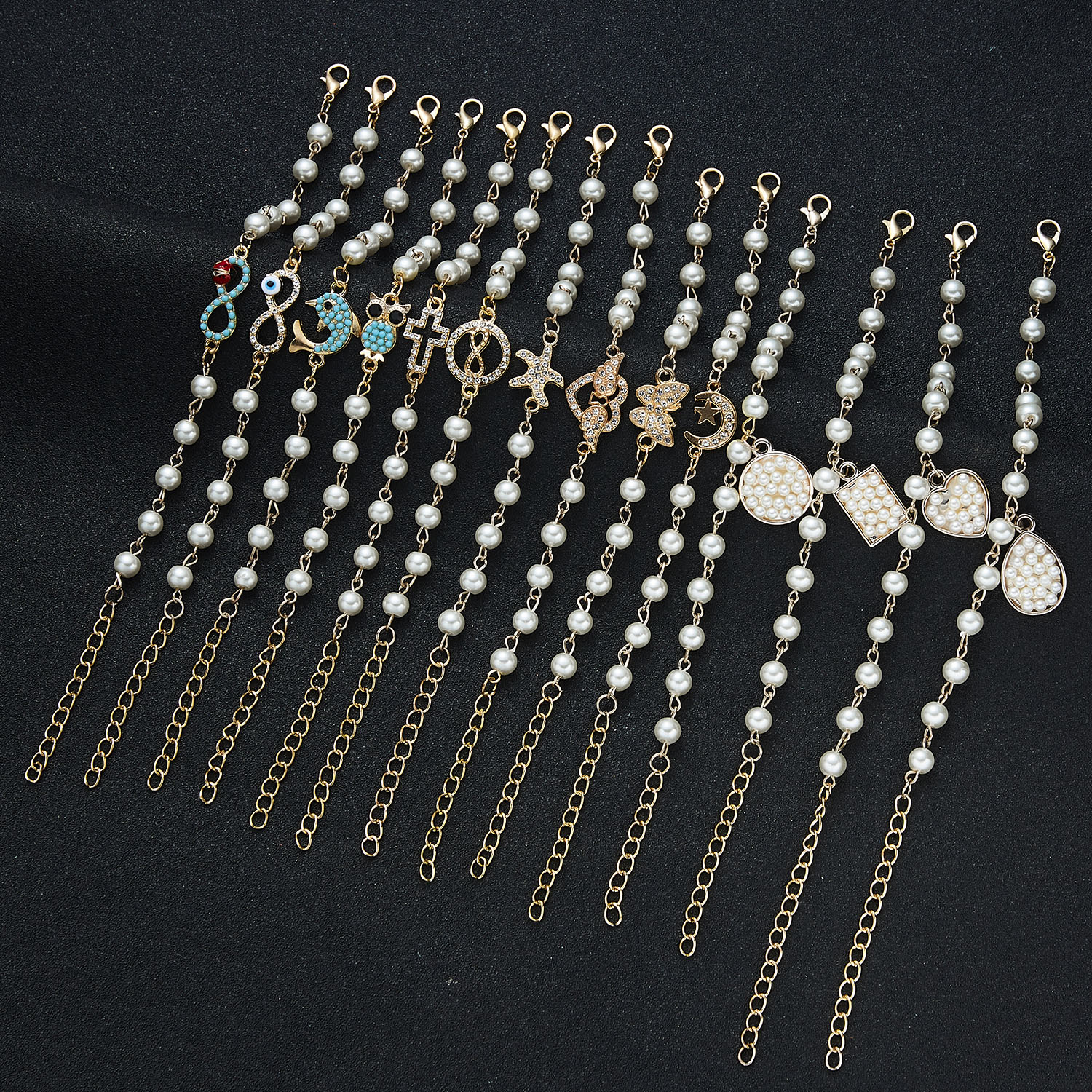 Pulsera geométrica hueca de oro para mujer, cadena de eslabones con diamantes de imitación, corazón redondo, Margarita, de joyería, 1 unidad
