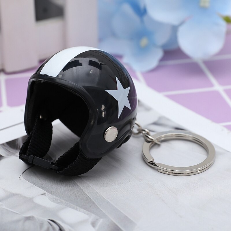 1pcs Motorcycle Helmet Key Chain Hanging Key Chain Ring Keychain Keyring Toy for Men or Women 3D Miniature Plastic: BK