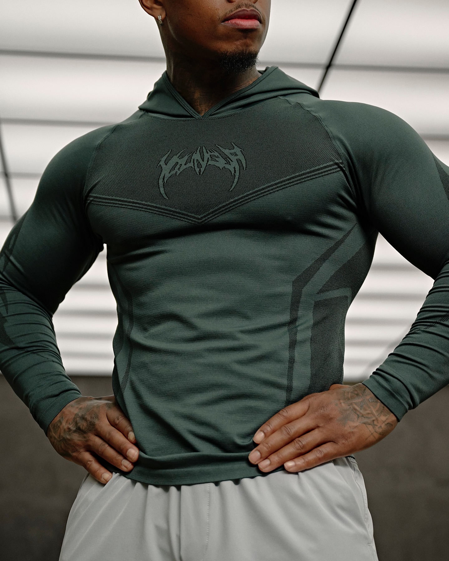 Young La doesn do gym Clothes Anymore Introducing the Warrior Compression Hoodies: M / black