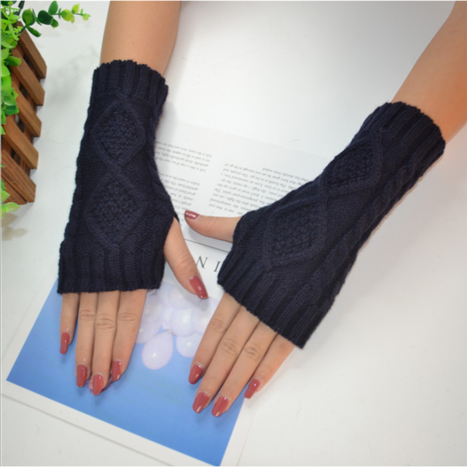 1Pair Warm Knit Fingerless Half Finger Mittens Gloves For Women Winter Outdoor Business Accessories 20cm: 7