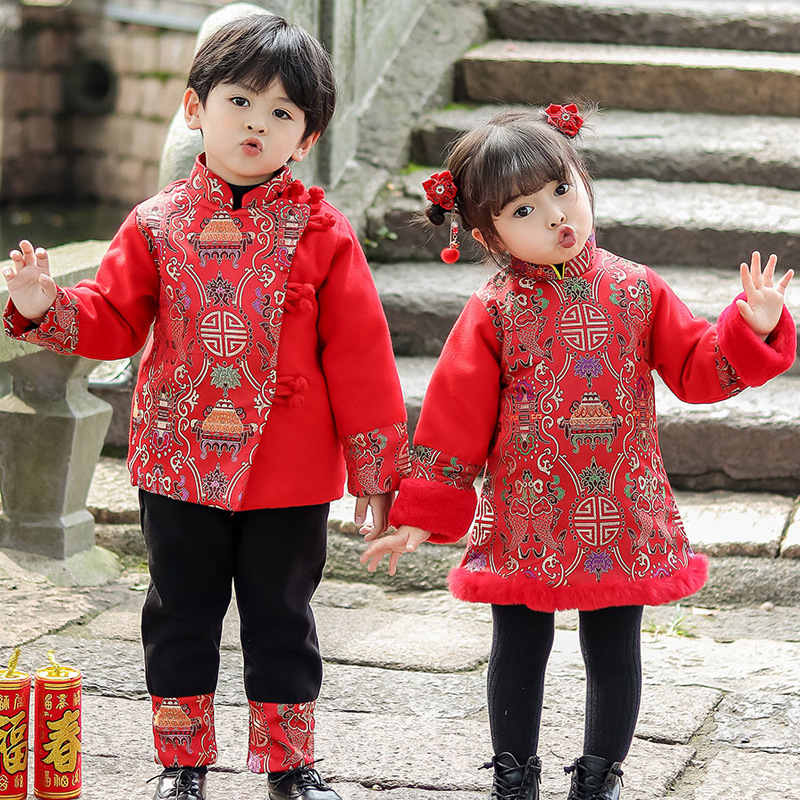 Jungen Traditionellen Chinesischen Stil Hanfu Tang Anzug Kinder Mädchen Qipao Cheongsam Kleid Neue Jahr Stickerei Tops Mäntel Orientalischen Kleidung