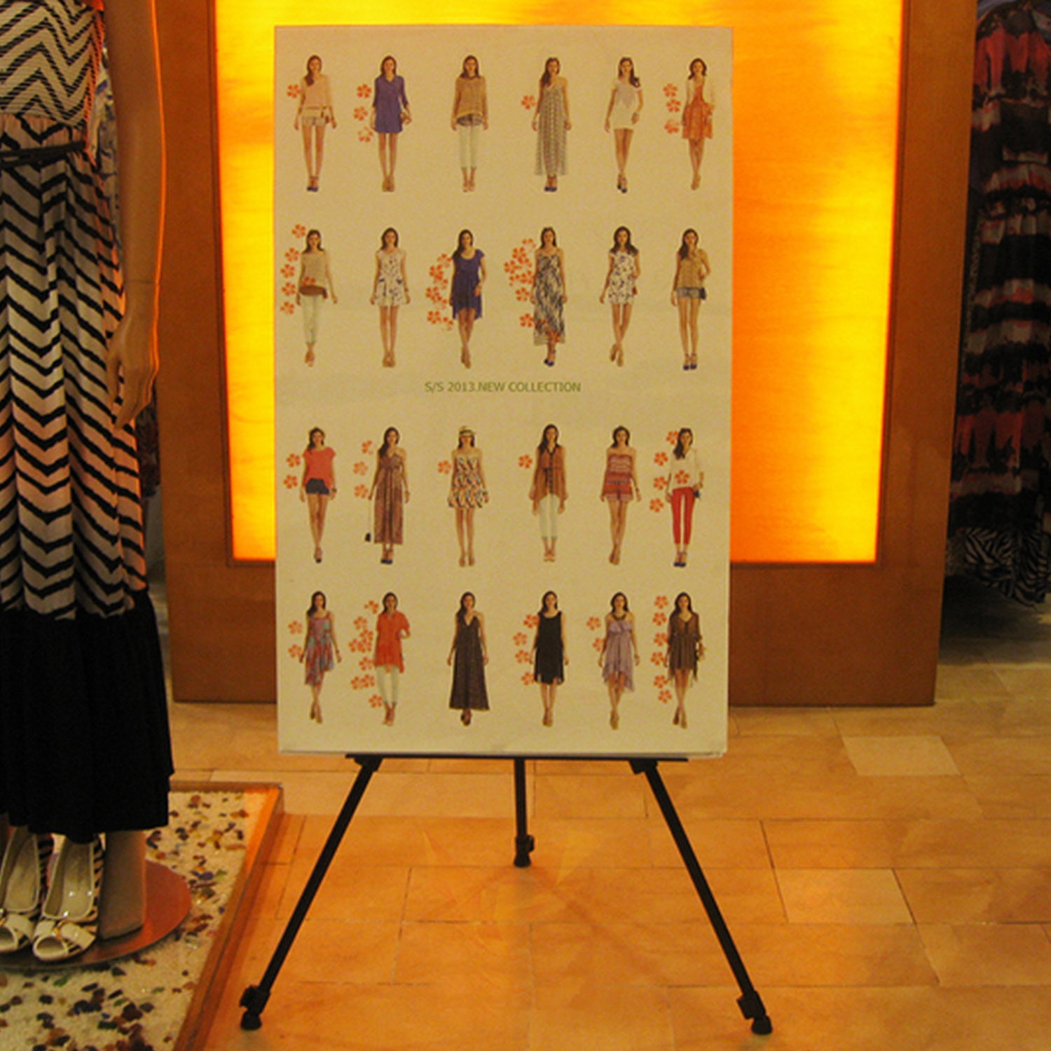 Portable Adjustable Folding Telescopic Artist Art Studio Painting Drawing Tripod Display Easel Stand for Ourdoor Sketchpad Stent