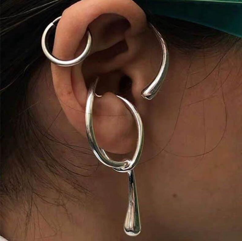 Overdrivelse guld sølv farve uregelmæssig statement clip øreringe til kvinder punk cool linje knude øre manchet smykker: Et stk sølv