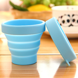 Sammenklappelig silikone kop rejse camping kop udvidelig drikke kop sæt folde krus med låg camping krus med låg: Blå