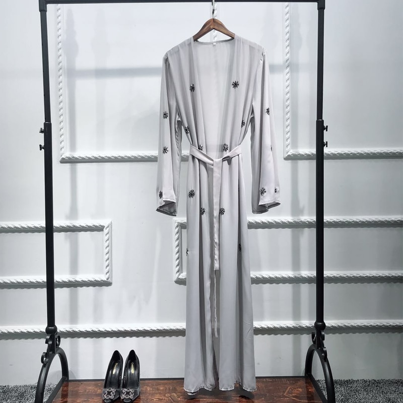 Dubai Delight: Femme Abaya Set from Turkey with Muslim Hijab Dress