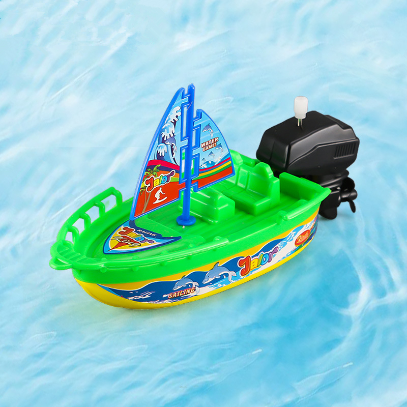 1pc- speed båd skib wind up legetøj flyde i vand børn legetøj klassisk urværk legetøj sommer brusebad legetøj til børn drenge: C-tilfældig farve