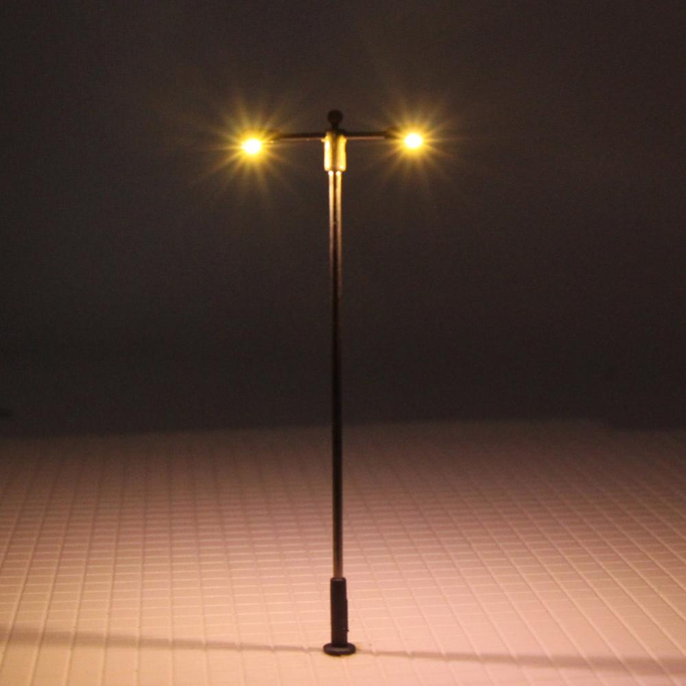 Tiardey 10 stuks dubbele koplamp modelspoorbaan trein/weglantaarnpaal straatverlichting - warme lichten