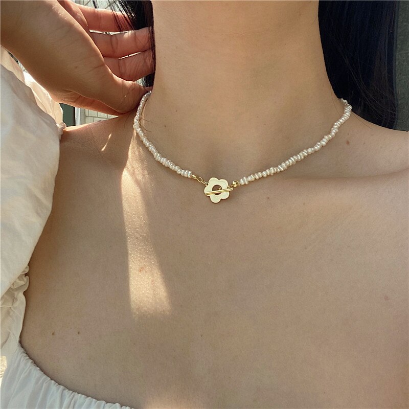 HangZhi Simple Natural Pearls OT Buckle Gold Silver Color Flowers Metal Beads Chain Necklace Necklace for Women: A