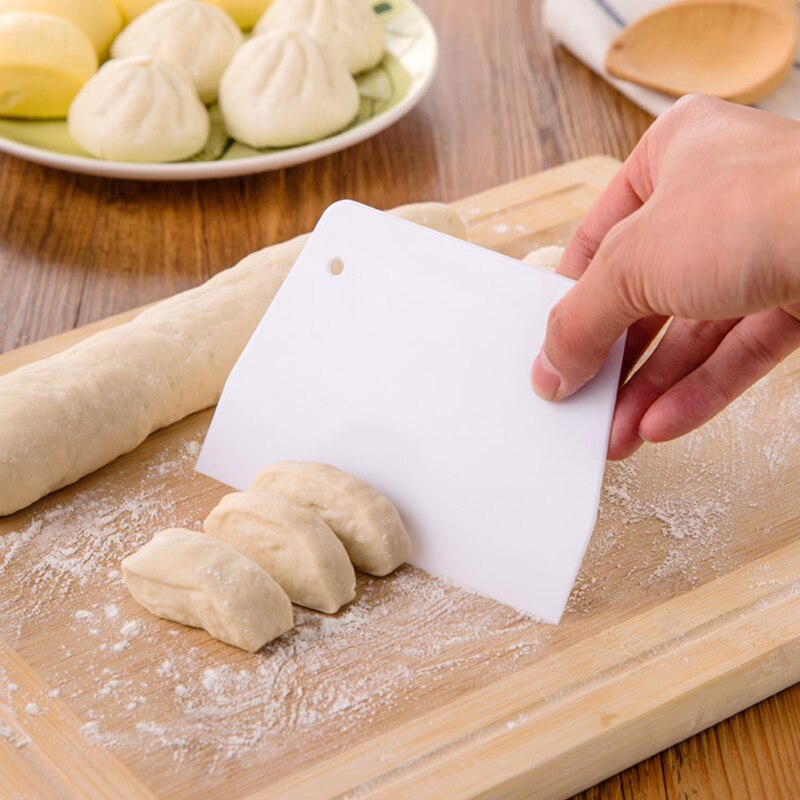 Pastry Dough Scraper Plastic Baking Cake Decorating Kitchen Tool