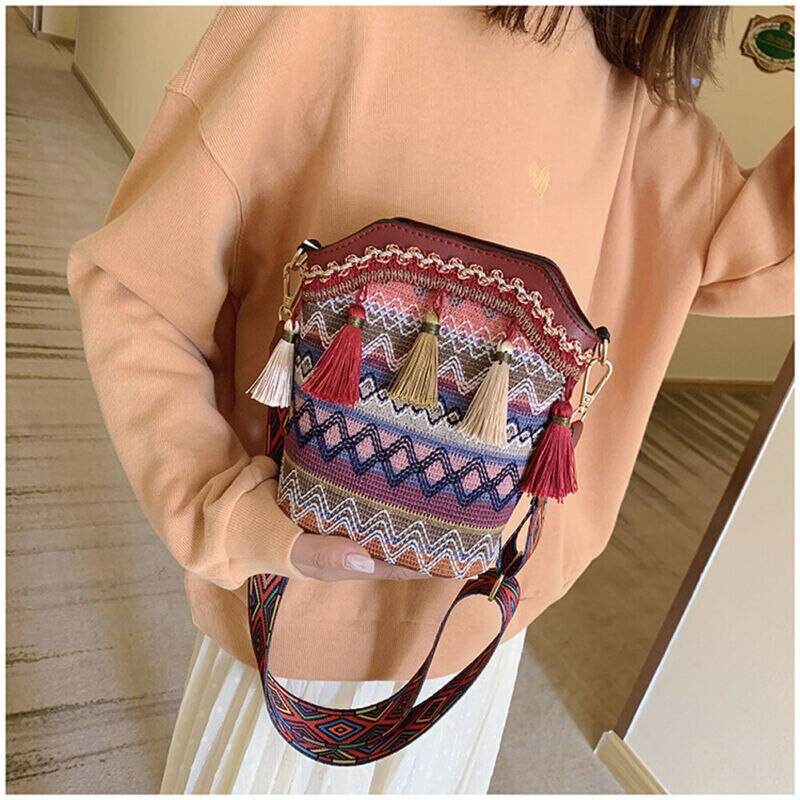 Sac à bandoulière avec pompon pour femmes, ethnique, broderie miroir Hippie, sac à bandoulière