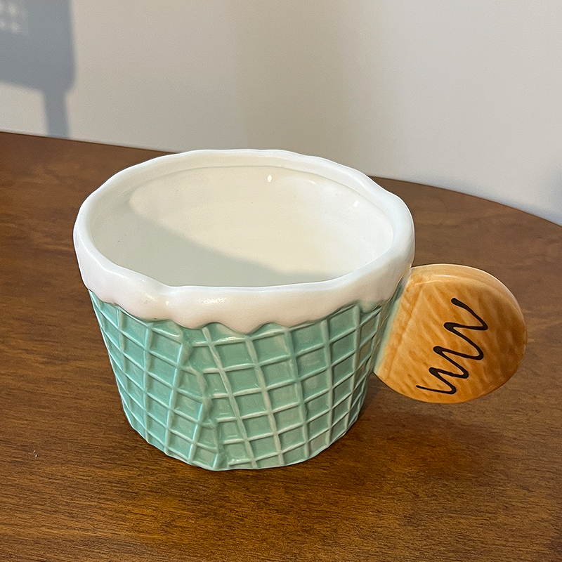 Cute Ceramic Biscuits Mug Coffee Cup Breakfast Cup Plate Tableware Afternoon Tea Cup Dessert Plate Water Cup Set: light yellow