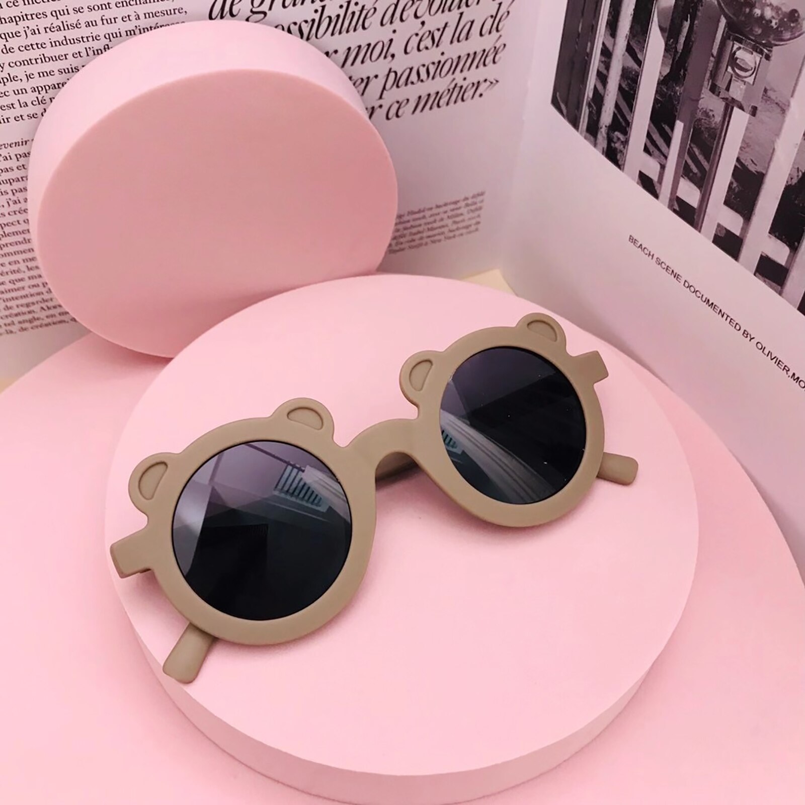Cute Children Baby Sunglasses Cartoon Bear Frame Sunglasses Lovely Outdoors Sun Glasses For Boys Gafas De Sol UV400: coffee
