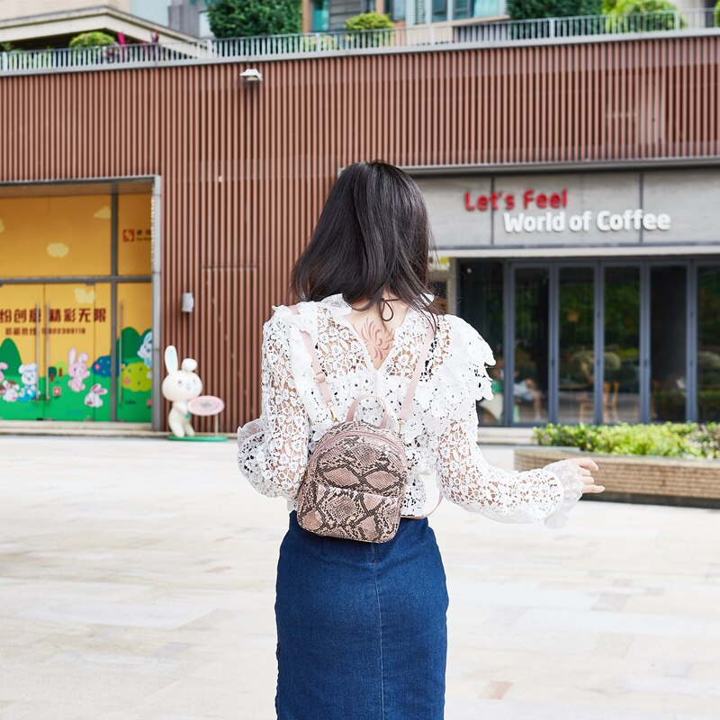 Women Snakeskin Pattern Backpack Ladies Stylish PU Daypack Shoulder Bags for Travel Shopping