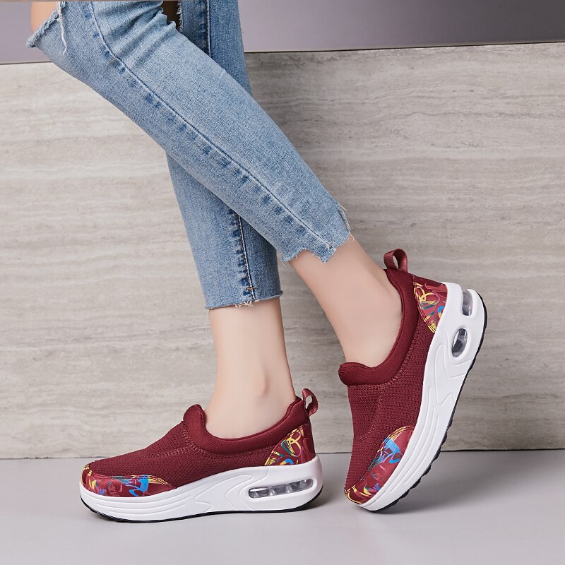 Kvinner casual shake sko lette slip on wedge platform joggesko kvinner pustende sommer minika swing sko scarpe dimagranti