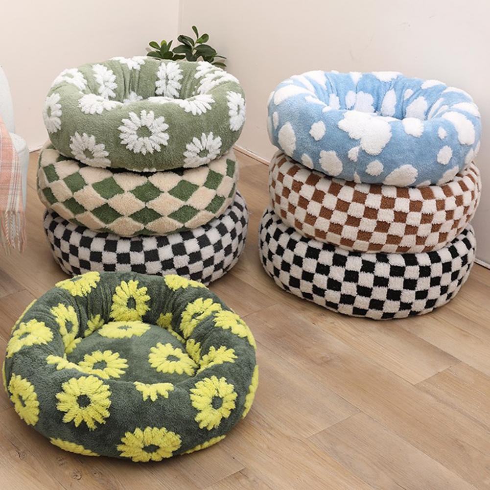 Donutvormig honden- en kattenmandje, antislip, knus huisdierbedje, pluche zacht kussen, rustgevend warm nest voor kleine honden en katten