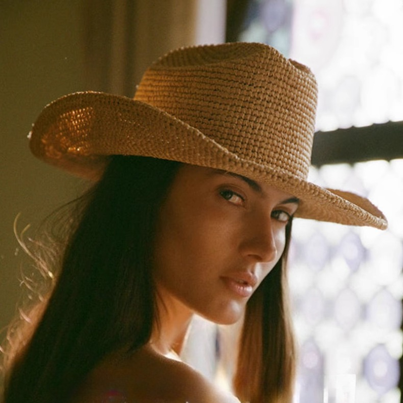 Chapéu de sol de palha de ráfia feito à mão para mulheres chapéu de cowboy de crochê de aba larga com velcro ajustável e fio de memória chapéu de praia de verão