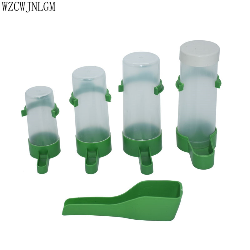 Papegaai Vogel Drinker Feeder Watering Plastic met Clip voor Volière Budgie Valkparkiet 60ml 90ml 140ml 150ml 2pcs
