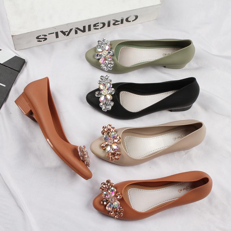 Rhinestone Flower Plastic Shoes for Women Thick Heel Waterproof Rainboots Shoes Pvc Jelly Shoes Womens for Rain