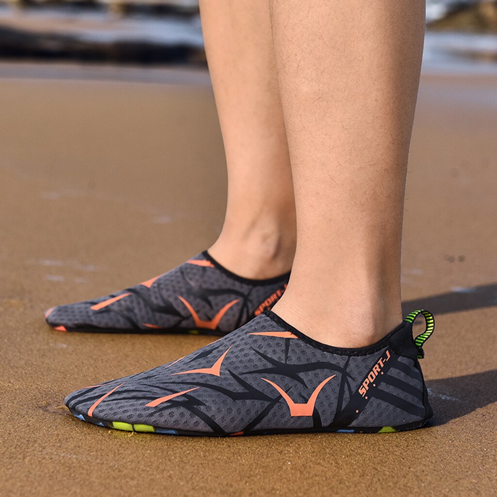 Ultra-Light Water Shoes Beach Swim Pool Barefoot Aqua Sock Diving Shoes Water Sport Swimming Socks Swimming Shoes Fins