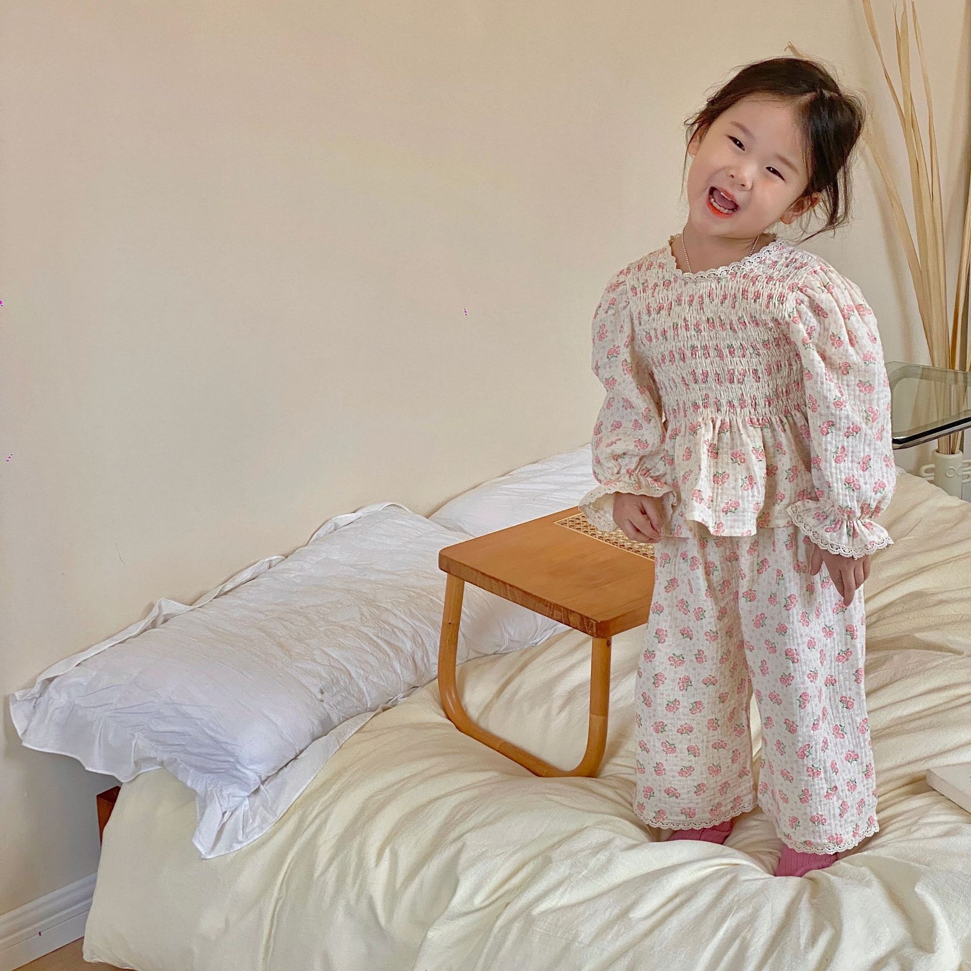 Conjunto de pijama de 2 piezas con fresas para niña, traje de Top + Pantalones, de Primavera