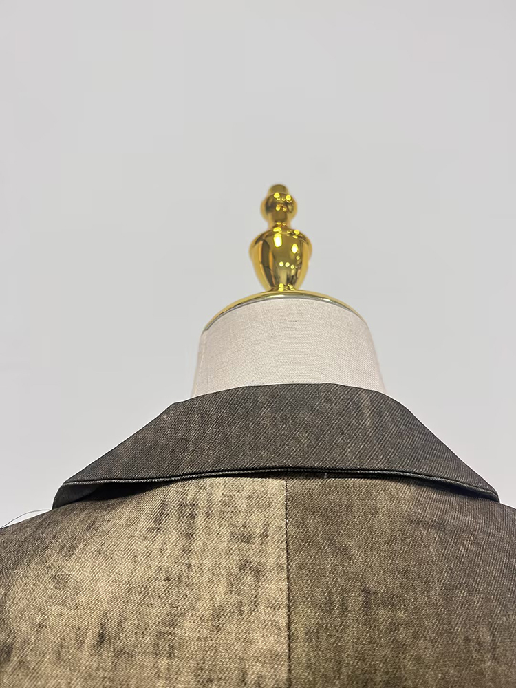 TWOTWINSTYLE Hit Kleur Casual Lange Loopgraven Voor Vrouwen Revers Lange Mouw Patchwork Zakken Losse Jassen Vrouwelijke Mode Kleding