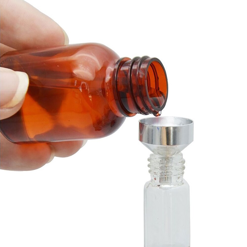 10 stykker mini metaltragte til påfyldning af små flasker, der overfører flydende påfyldning af essentiel olie til parfume