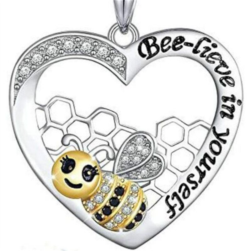 Ciondolo lettera a forma di cuore piccola ape accessori gioielli economici per donna collana all&#39;ingrosso per collana pendente gioielli donna