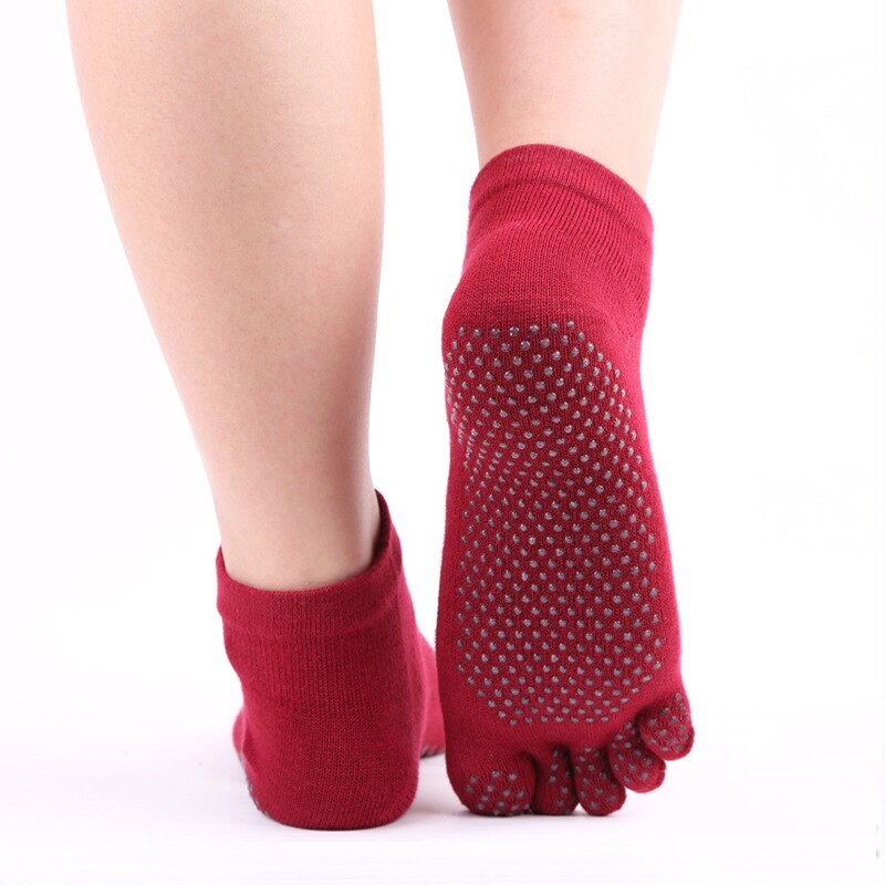 2 Pairs Vrouwen Sport Sokken Antislip Siliconen Vijf Teen Sok Vrouw Ballet Yoga Training Gym Fitness Pilates Sokken: wine red