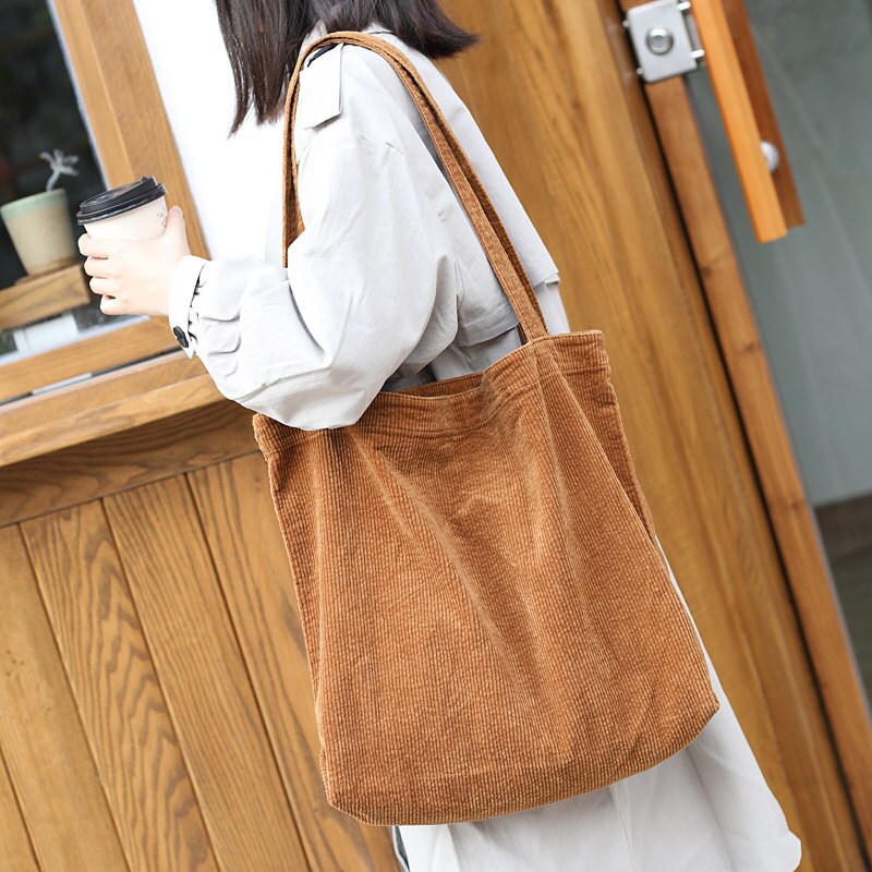 Oversize corduroy tote bag tiener: Bruin