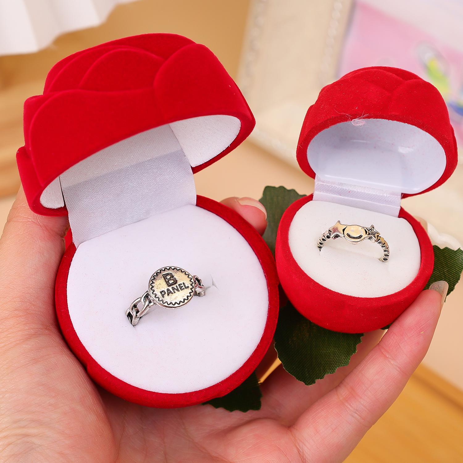 Romantic Wedding Rose Ring Box Red Pink Velvet Jewellery Storage Engagement Ring Case Valentine's Day Jewelry Rings Women