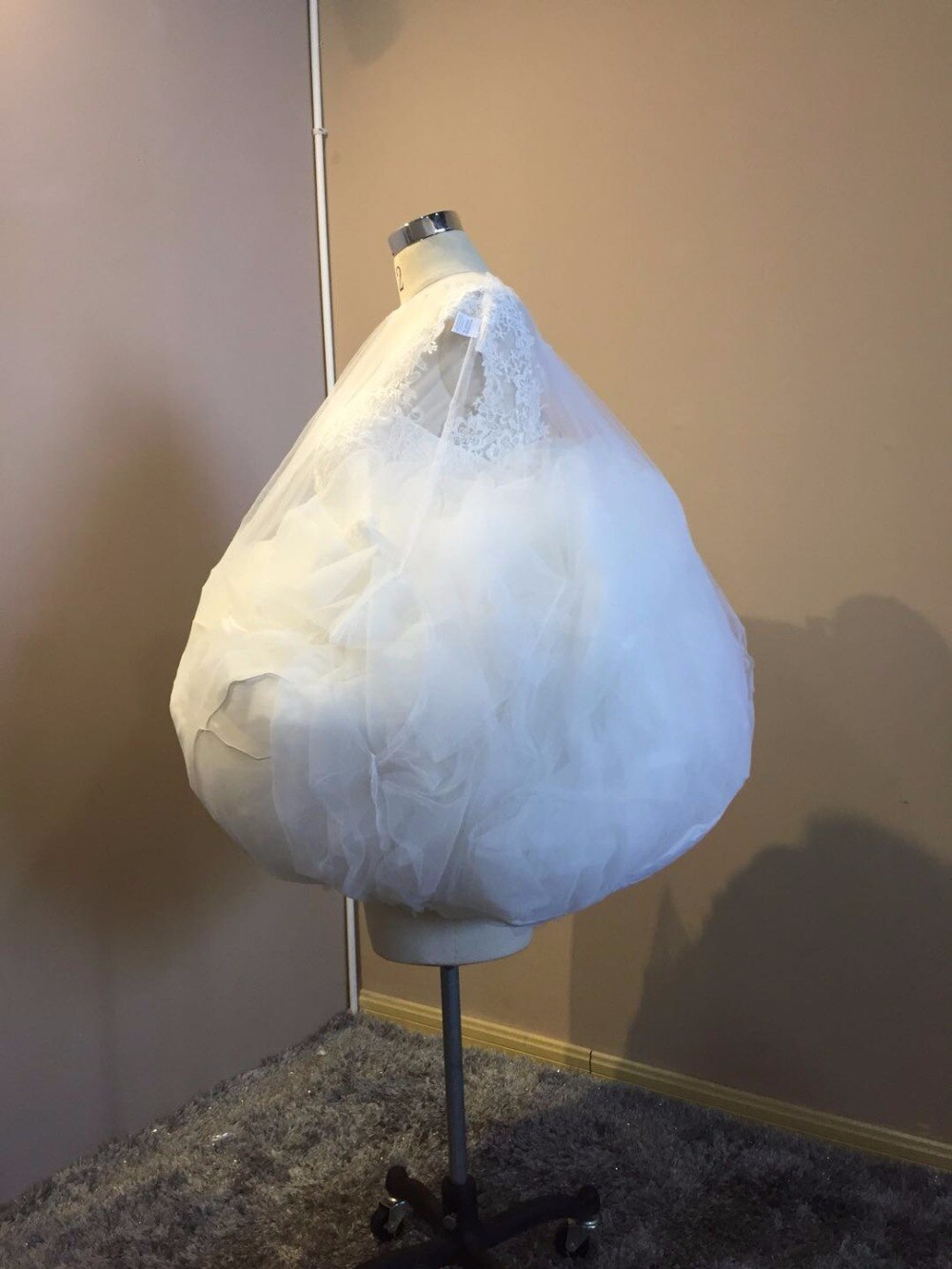 Witte Bruids Petticoat Onderrok - Bespaar Je Trouwjurk Van Toilet Water Met Deze Bruiloft Accessoire