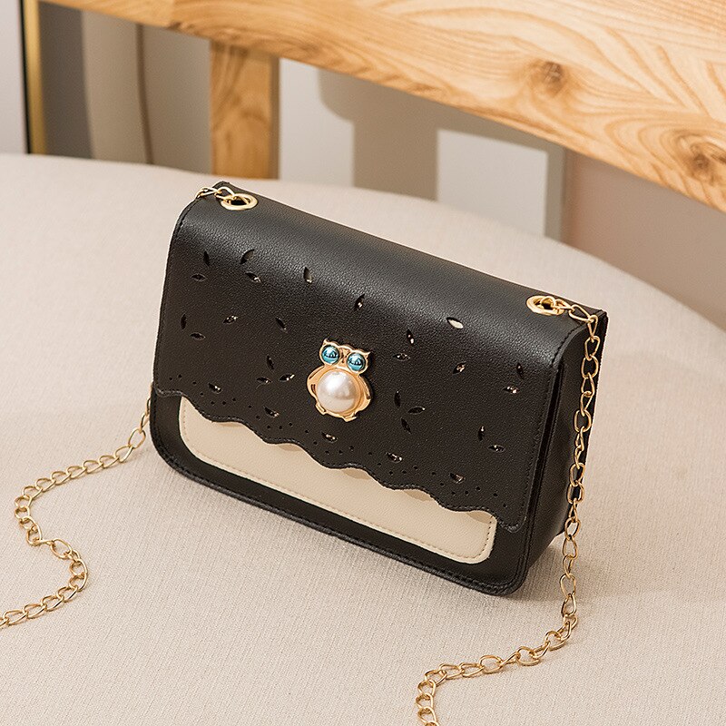 Crossbody Bag for Women Chain Mini Shoulder Bag Casual Small Messenger Bag Womens Cutout Handbags Purses Envelop Bags: Black
