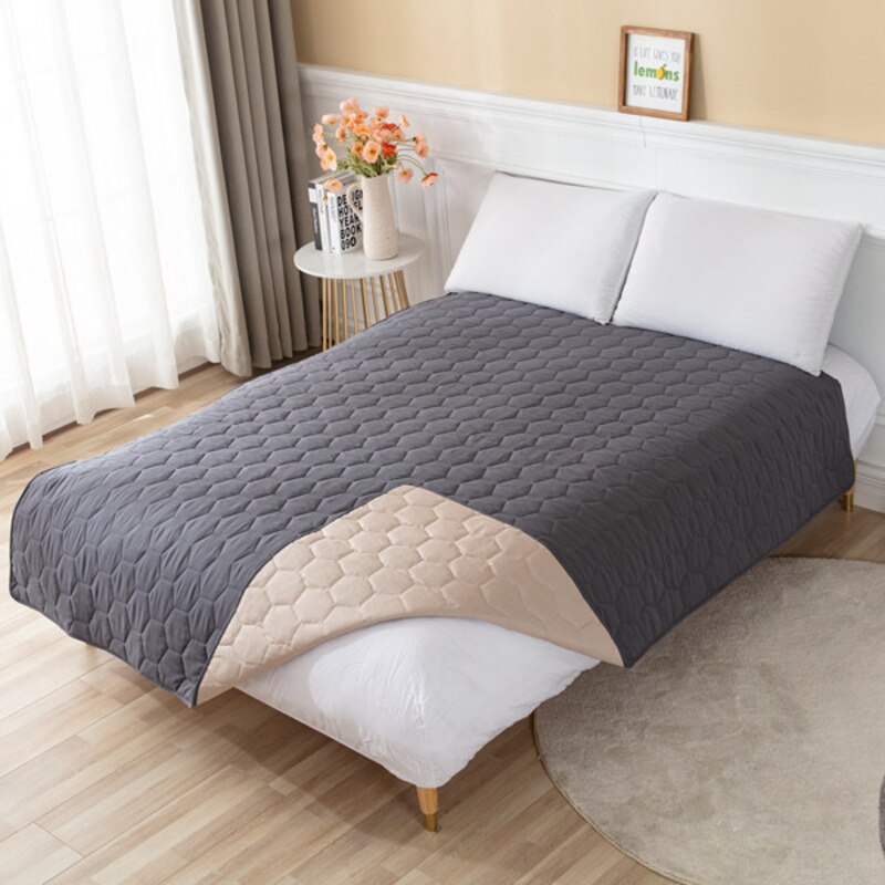Waterproof Pet Mattress Cover Cat Dog Sofa Changing Mat Reusable Washable Pet Diaper Pad Anti-Slip Furniture Protector Bed Cover