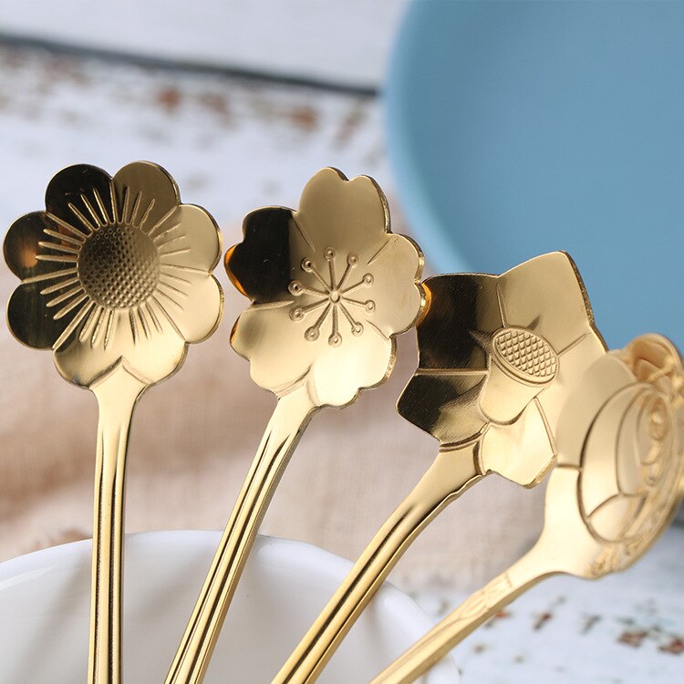 4 stk søt rustfritt stål blomsterkje dessert kaffeskje gylden sakura rose skje