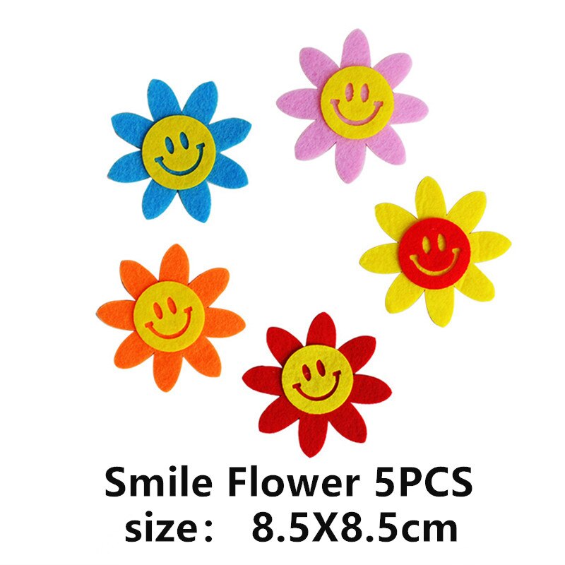 Håndlavet filt legetøj blomster dekoration klistermærke børn gør-det-selv håndværkssæt dekorere skoleværelser væg begivenhed fest klud husvæg: Smileblomst 5 stk