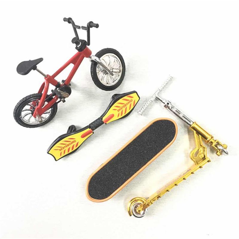 Mini Scooter Two Wheel Scooter Children's Educational Toys Finger Scooter Bike Fingerboard Skateboard: R