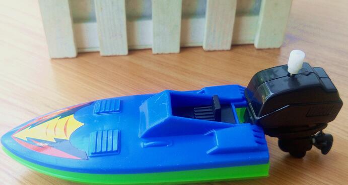Zomer water speelgoed wind-up speelgoed windup water snelheid boot