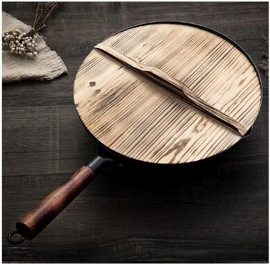 Handmade iron pot 32cm uncoated health wok non-stick pan gas stove induction cooker universal wood cover: Wooden cover and pot