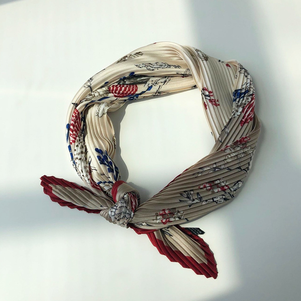 DVLWS gros soie-like femmes foulard plissé petit carré léopard imprimé écharpe cheveux bande décoration femmes écharpe: Bourgogne