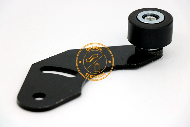 Elevator AMD Door Roller W Bracket