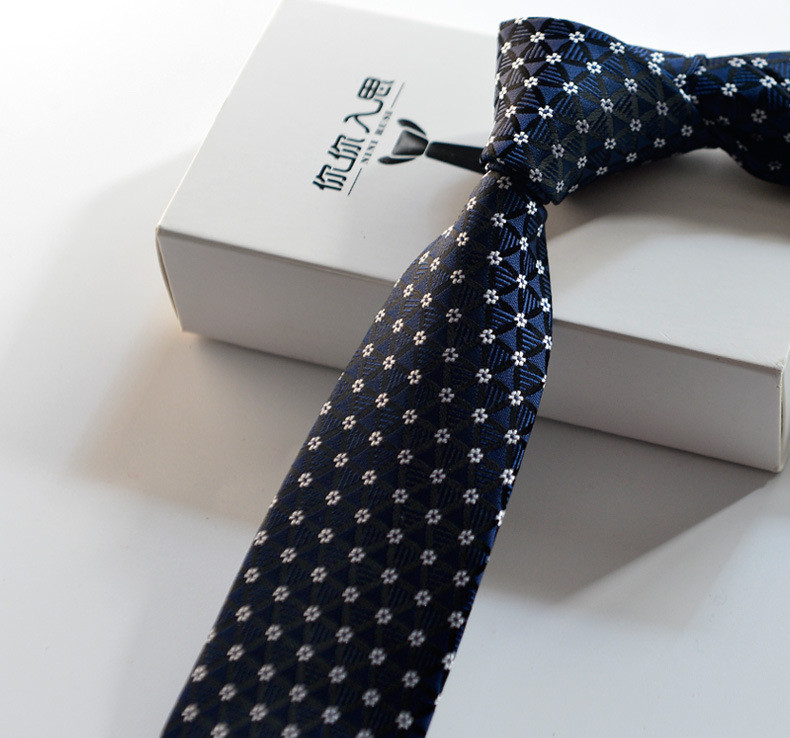 Cravatta Uomo DQT Floreale Paisley – 9 Cm Larghezza – 148 Cm Lunghezza – Colore Avorio – Per Matrimonio E Cerimonie