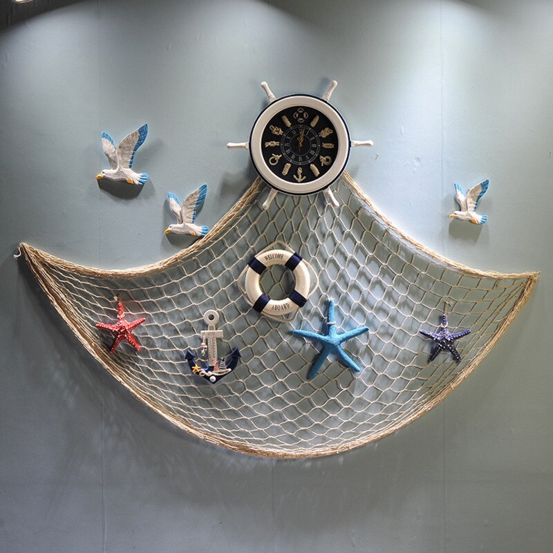 Nautical Wood Wall clock Mediterranean style Wall clock Antique old helmsman Wooden handicraft ornaments Digital pendulum clock