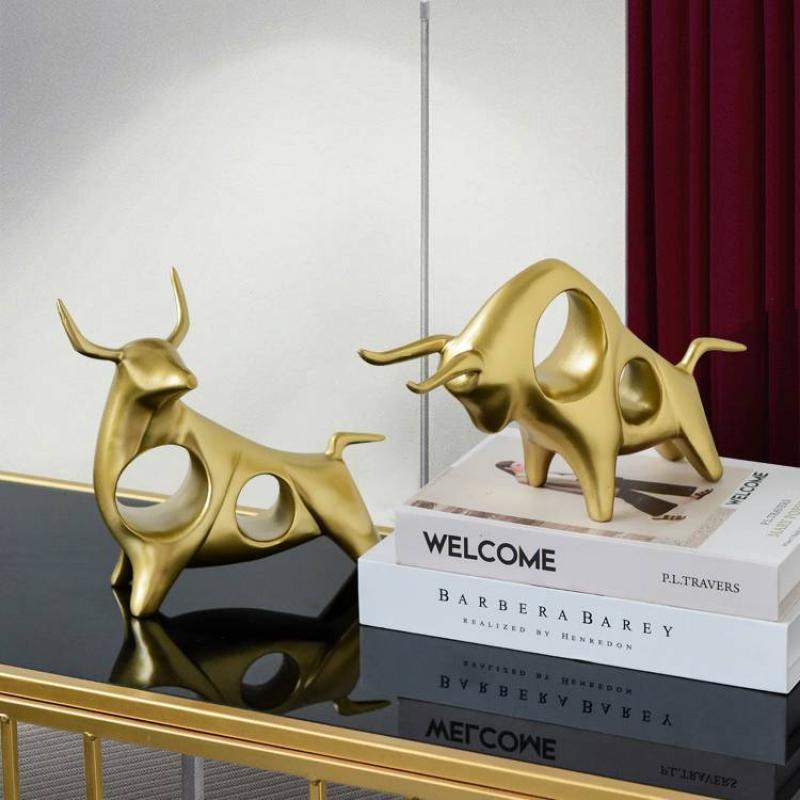 Nordic Lucky Koe Indoor Sculptuur Moderne Hars Ambachten Thuis Bureau Decoratie Luxe Standbeeld Party