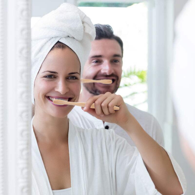 1pc natuurlijke bamboe milieuvriendelijke houten tandenborstels met zachte borstelpunt en houtskool voor mondverzorging voor volwassenen