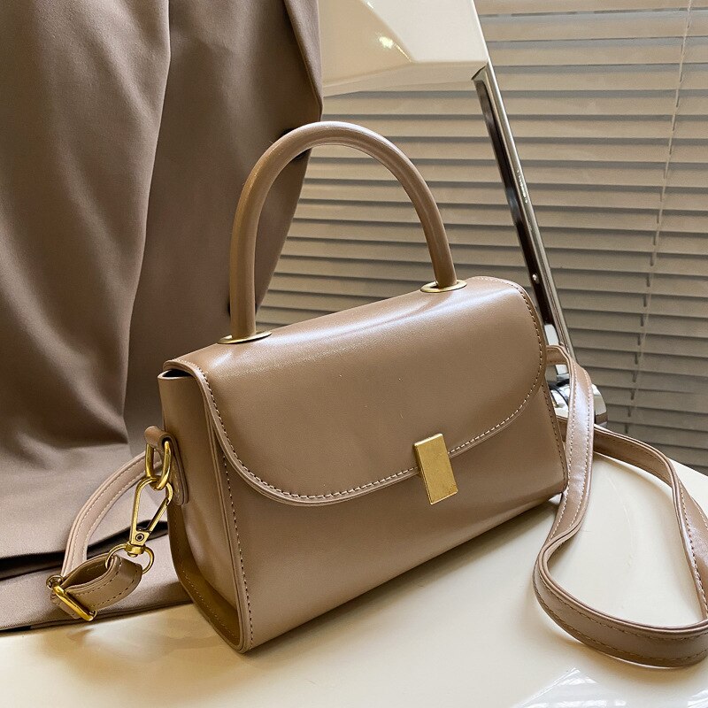 Populaire Kleine Tas Vrouwen Tassen Mode Herfst Winter Retro Veelzijdige Een Schouder Messenger Bag Draagbare Kleine: Khaki