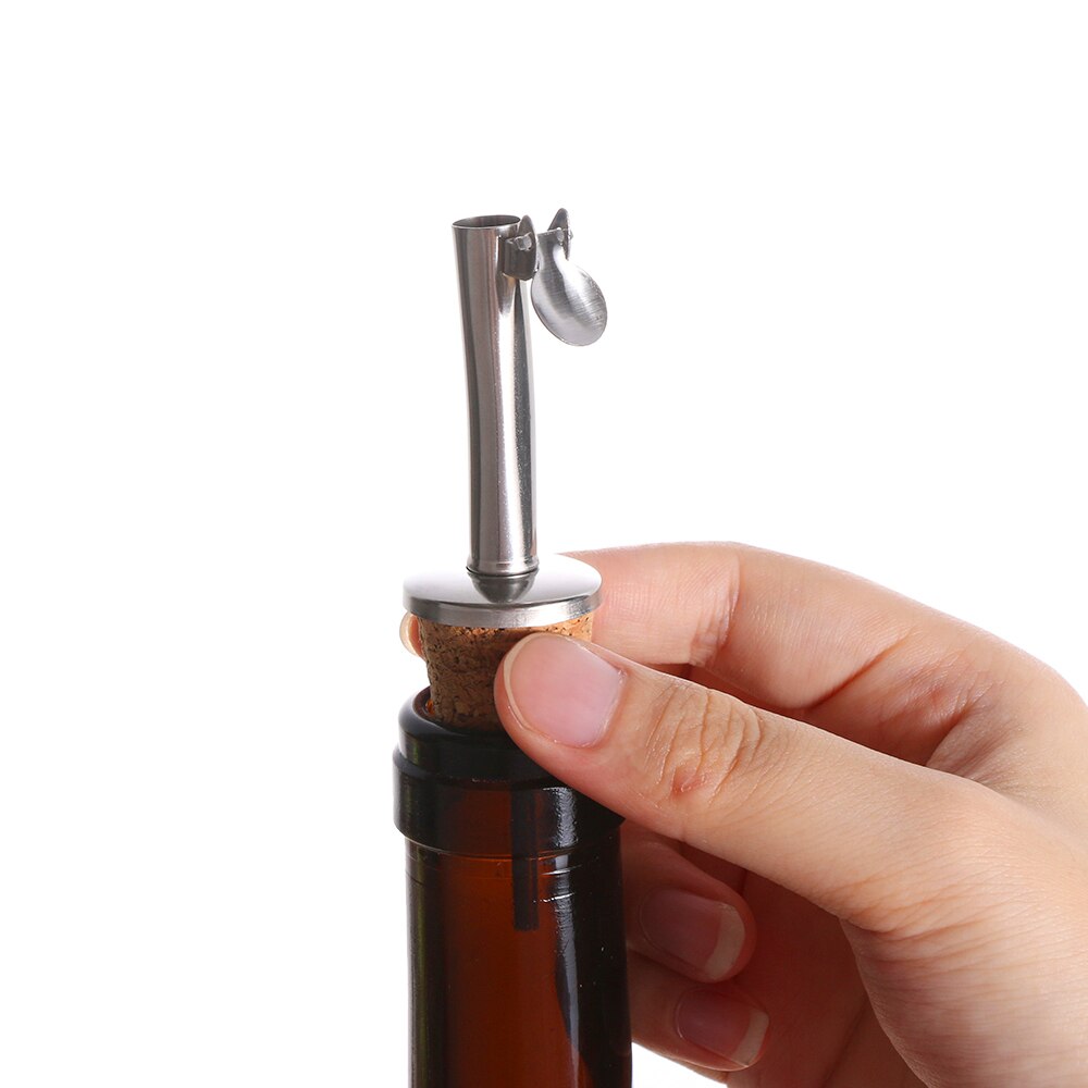 1PCS Wooden Cork Wine Pourer Dispenser Bottle Caps Home Kitchen Bar Accessories