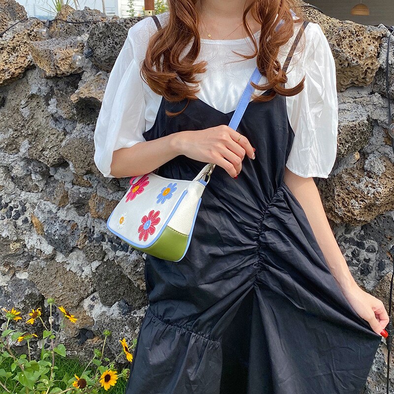 Leuke Bloemen Madeliefjes 2 Bandjes Crossbody Tassen Voor Vrouwen Schoudertassen Zomer Handtassen Kleine Canvas Vrouwelijke Messenger Bags