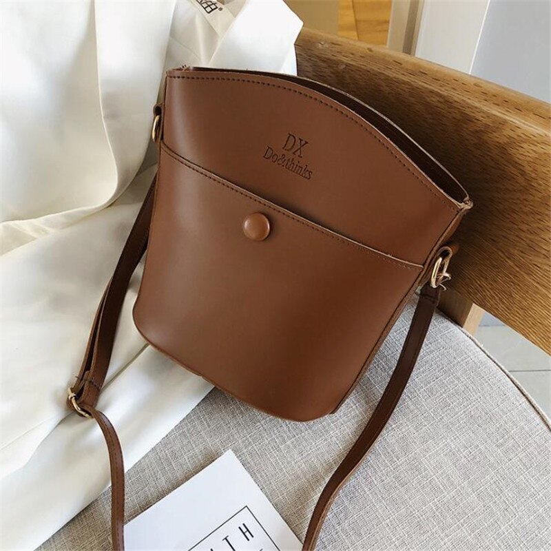 Women leather cross body bucket bag zipper green letter messenger crossbody shoulder bags for women clutch purse bolsos: Brown